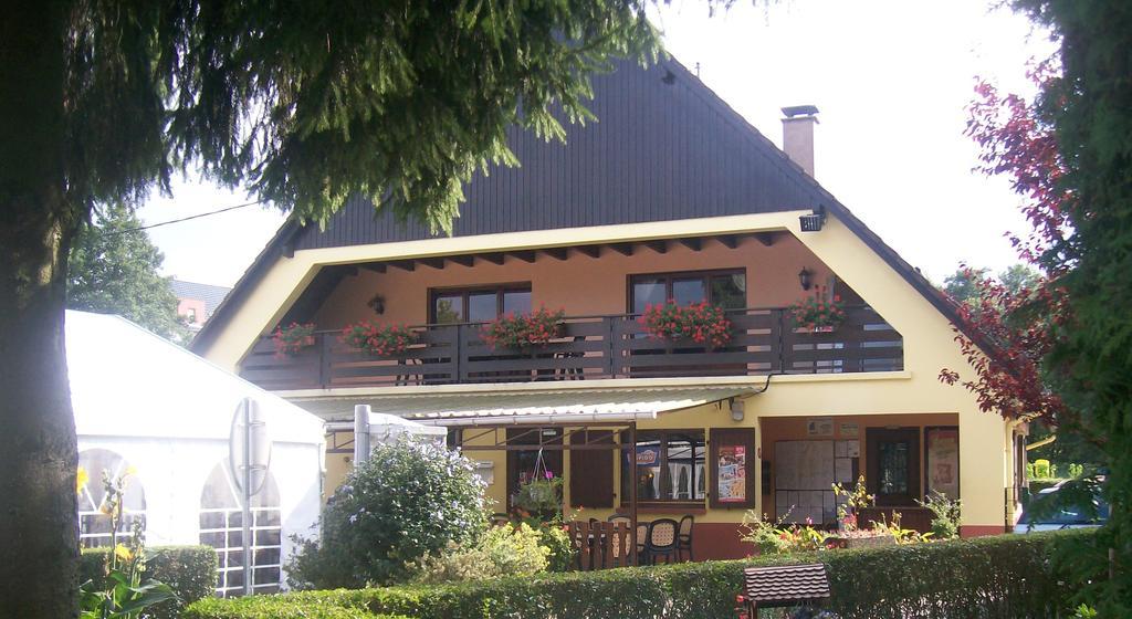 Camping Au Pays De Hanau Hotel Dossenheim-sur-Zinsel Kültér fotó